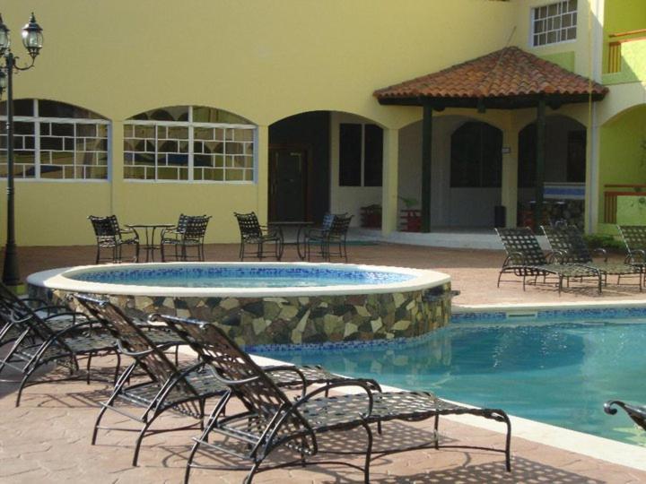 Hotel Novus Caoba Esperanza Buitenkant foto