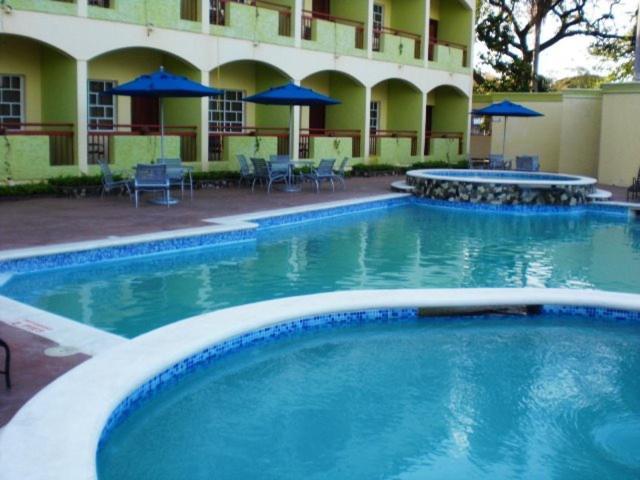 Hotel Novus Caoba Esperanza Buitenkant foto